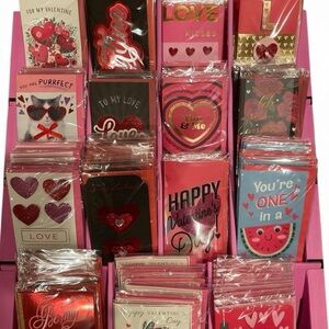 Lot of 100 Valentine’s Day Cards NEW SEALED w/envelope and gold seal sticker!